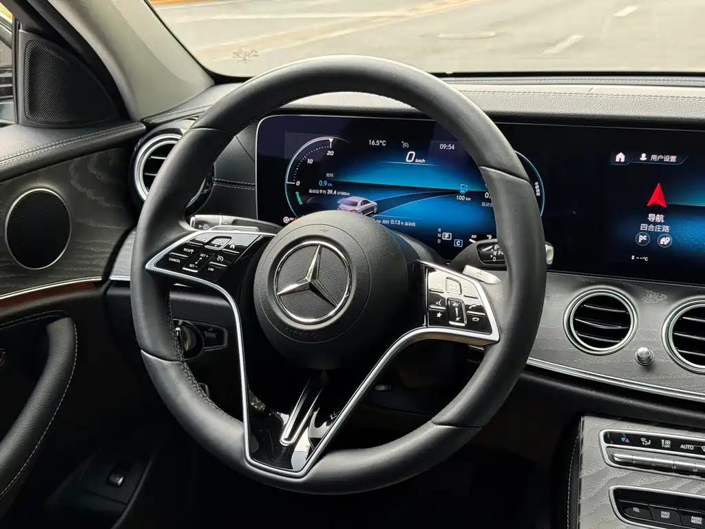 Mercedes-Benz E-Class 2021 — фото 8