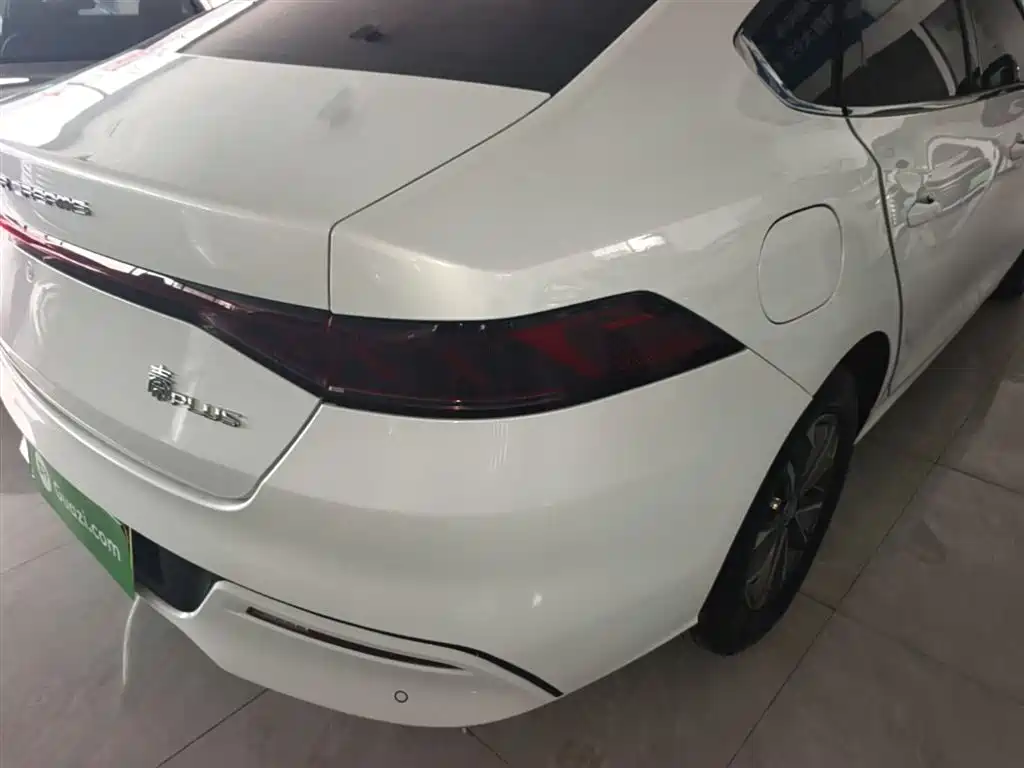 BYD Qin PLUS 2023 — фото 8