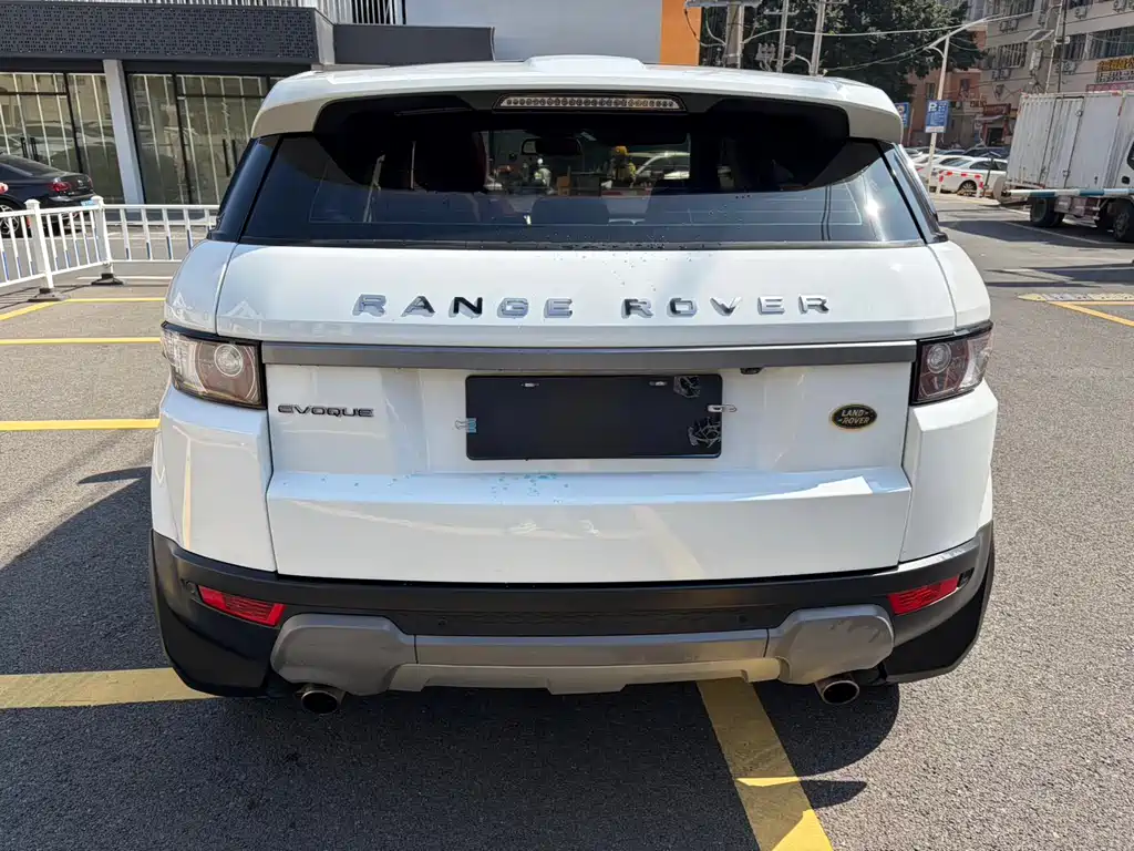 Land Rover Evoque 2015 — фото 10