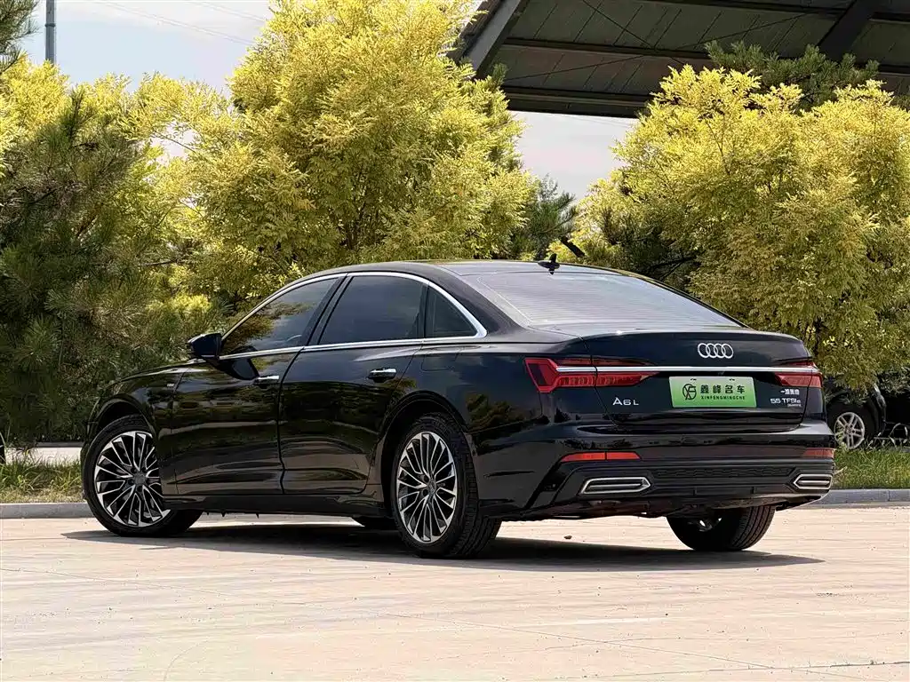 Audi A6L New Energy 2021 — фото 25