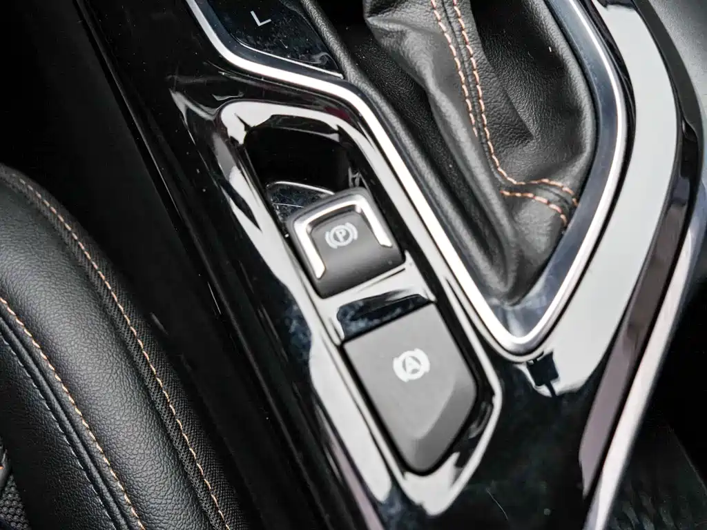 Buick Verano 2023 — фото 18