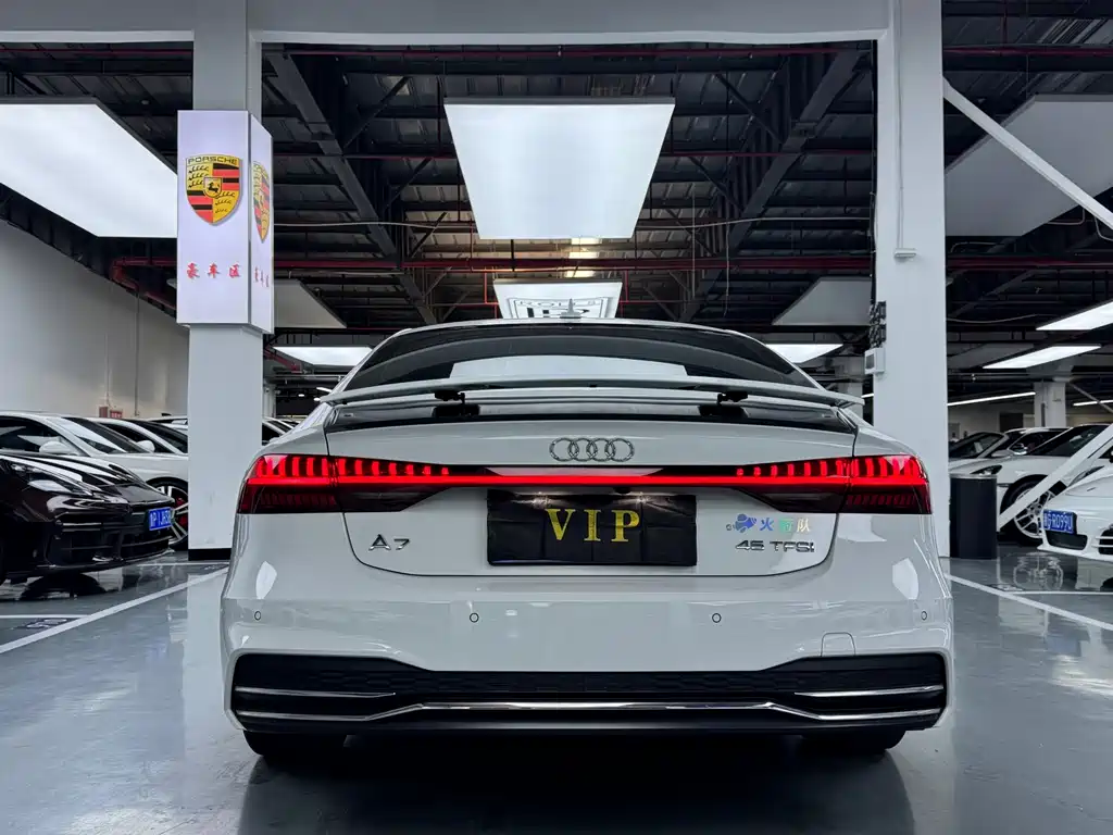 Audi A7 2021 — фото 18