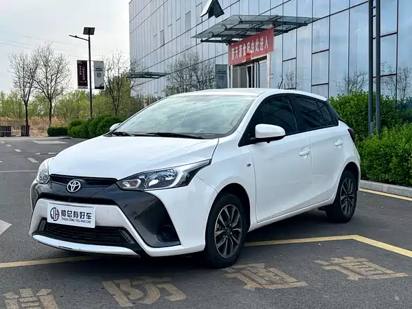 Toyota Yaris L 2022