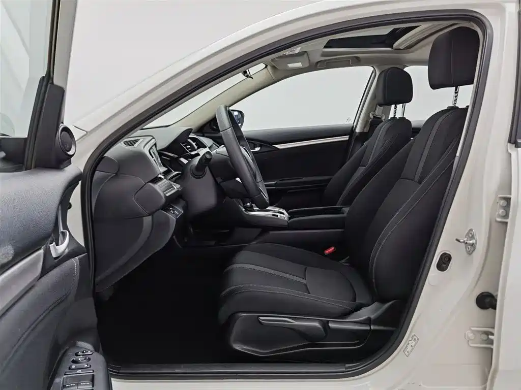 Honda Civic 2020 — фото 10
