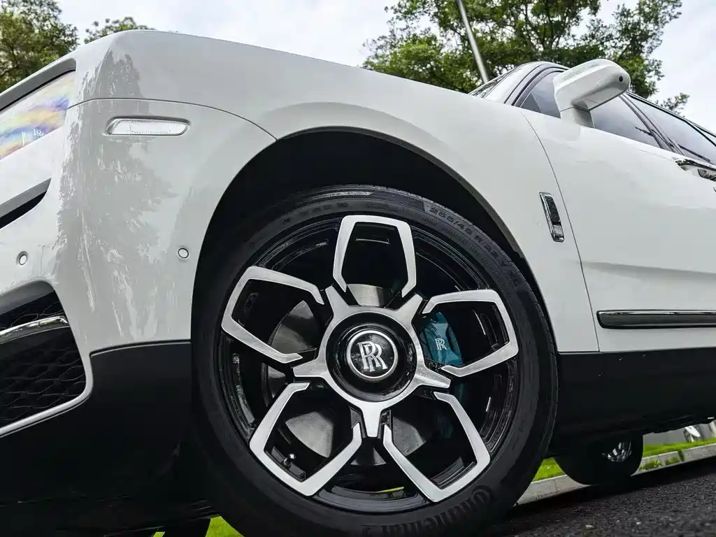 Rolls-Royce Cullinan 2020