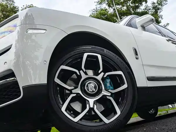 Rolls-Royce Cullinan 2020