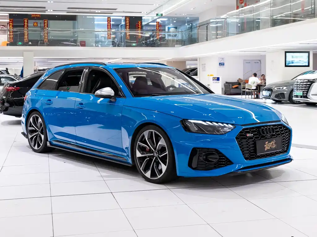 Audi RS 4 2021 — фото 2