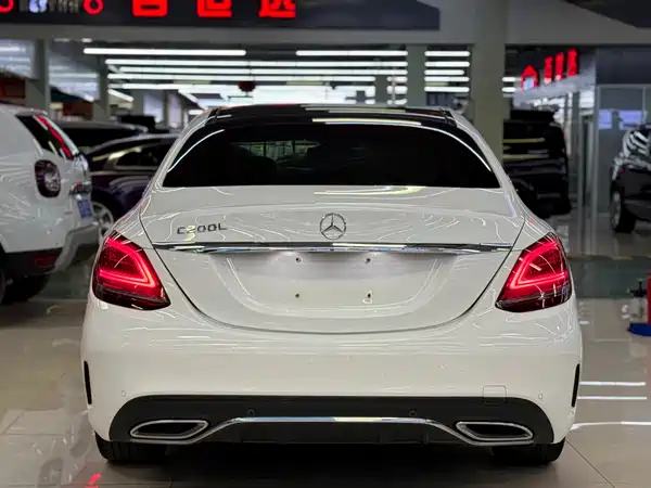 Mercedes-Benz C-Class 2021