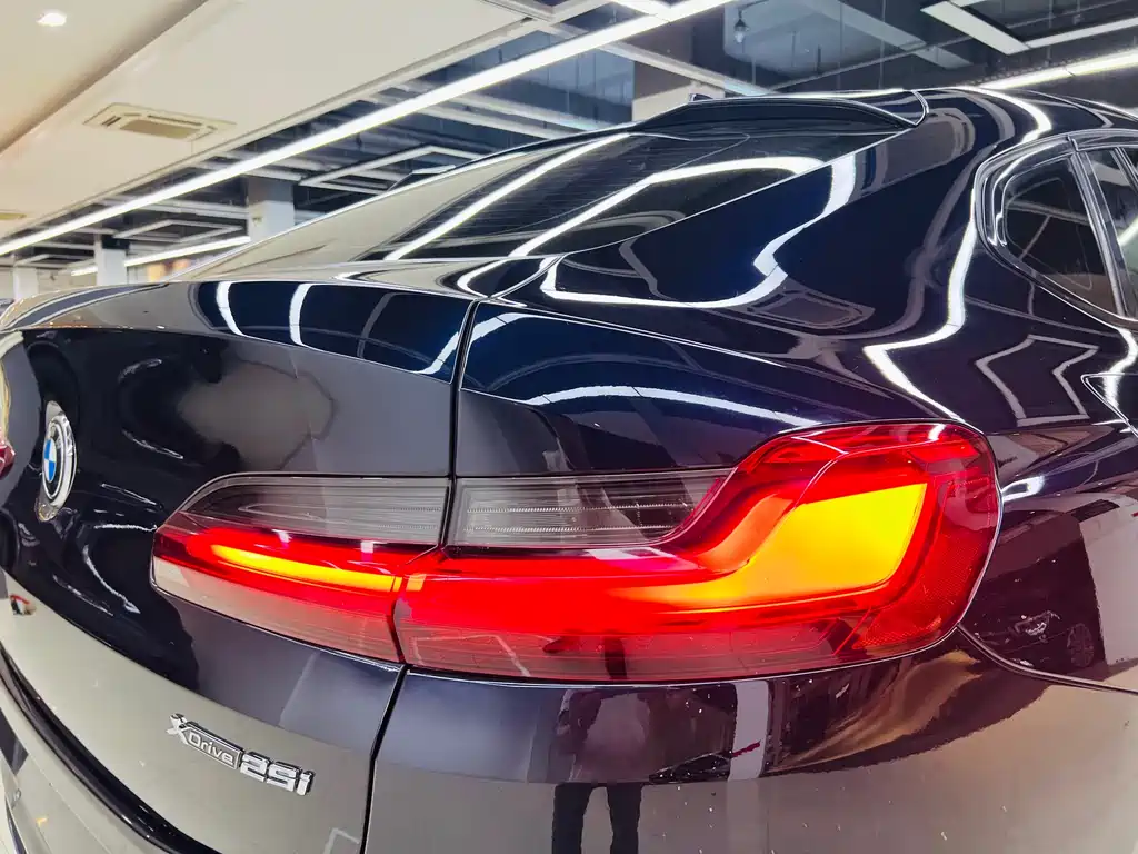 BMW X4 2019 — фото 19