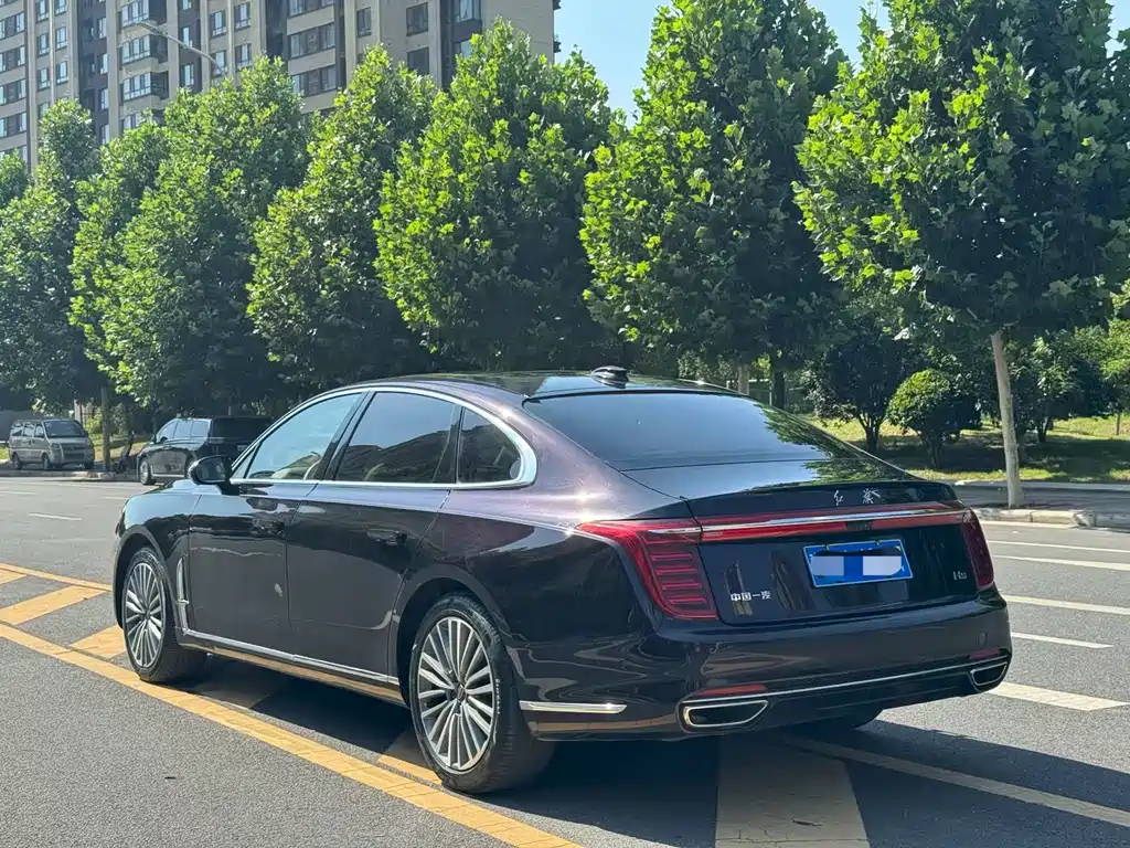 Hongqi H9 2021 — фото 7