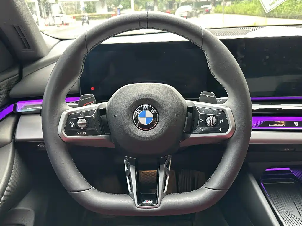 BMW 5 Series 2024