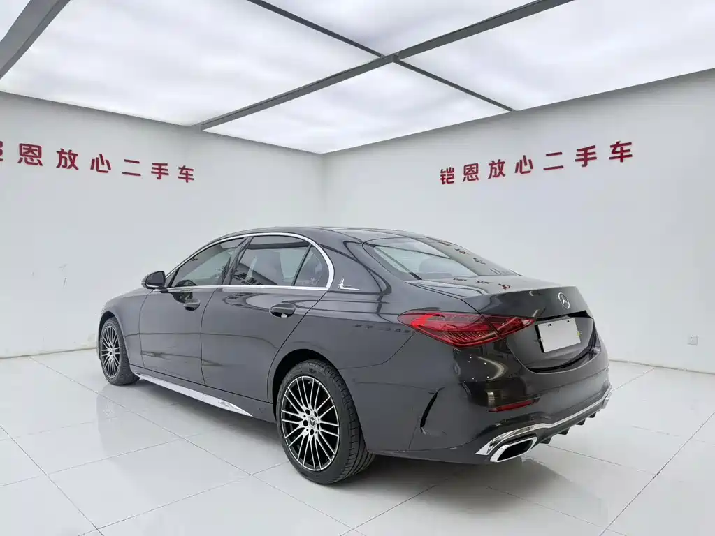 Mercedes-Benz C-Class 2023 — фото 15