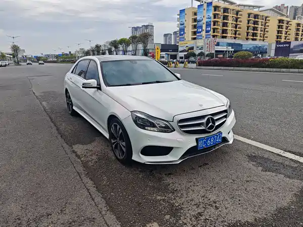 Mercedes-Benz E-Class 2015