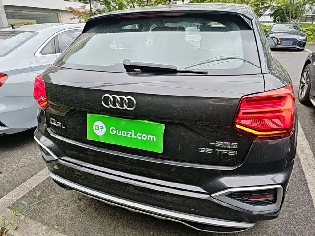 Audi Q2L 2024