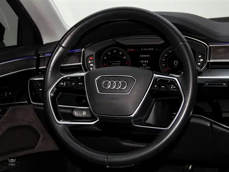 Audi A8 2024 — фото 15