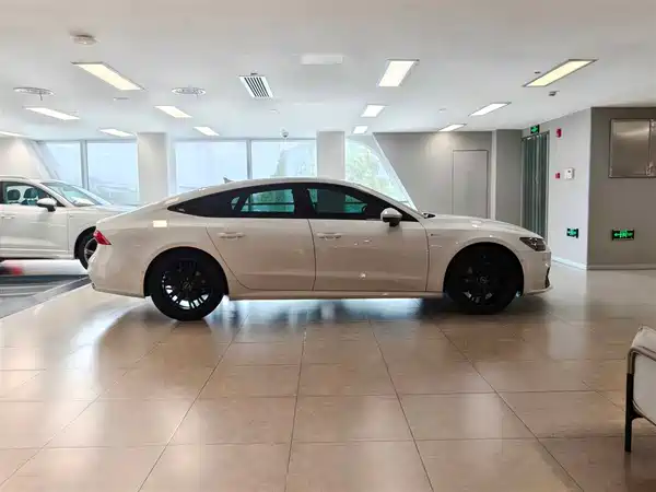 Audi A7 2023