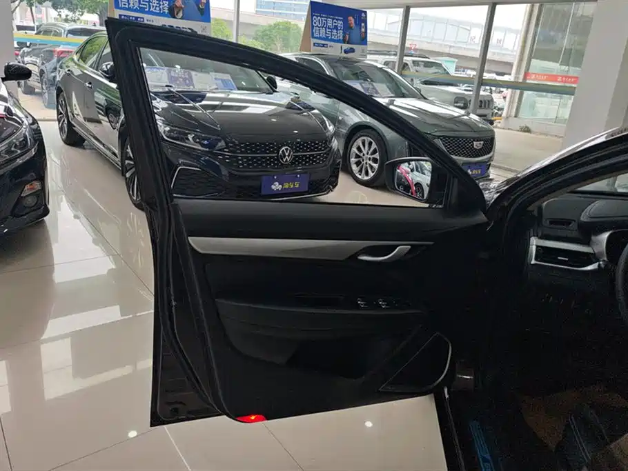 Geely Emgrand 2018