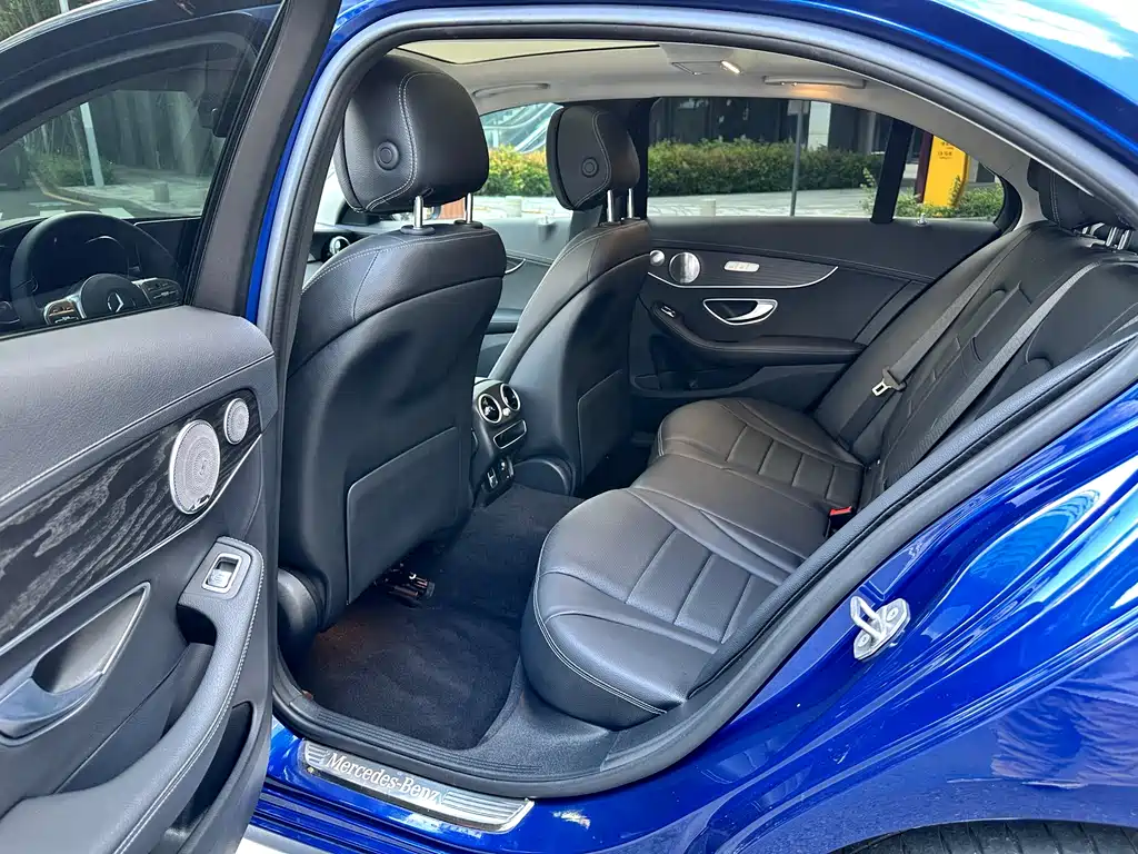Mercedes-Benz C-Class 2021 — фото 10