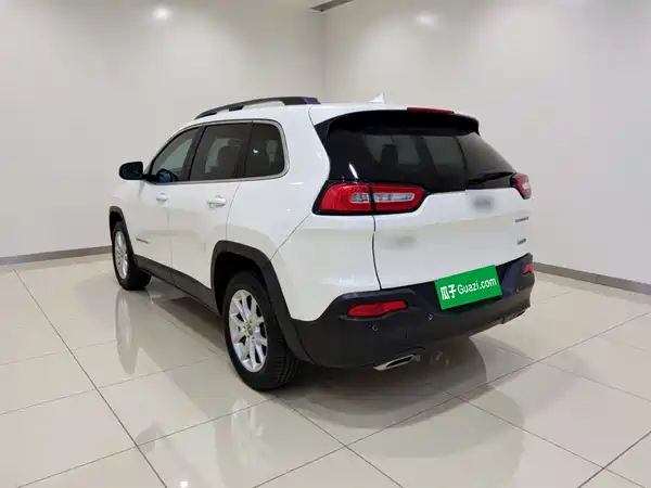 Jeep Cherokee 2016