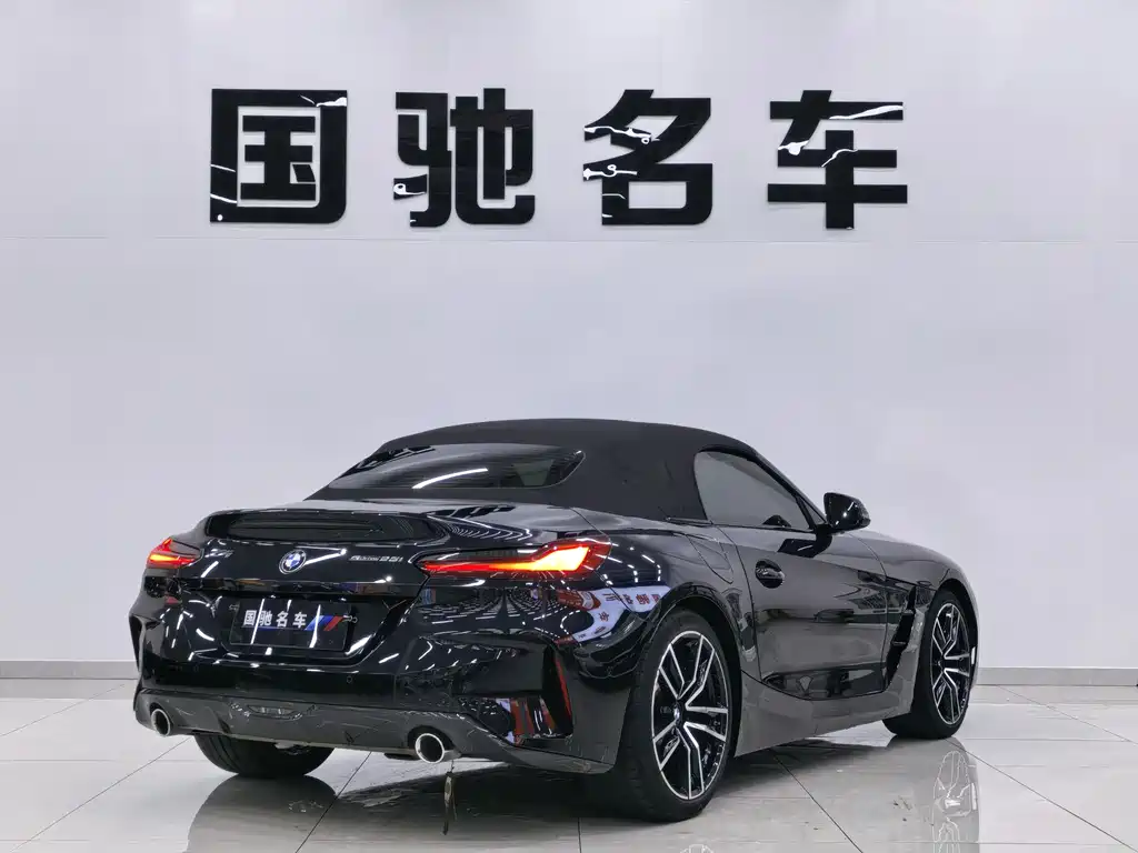 BMW Z4 2023 — фото 10