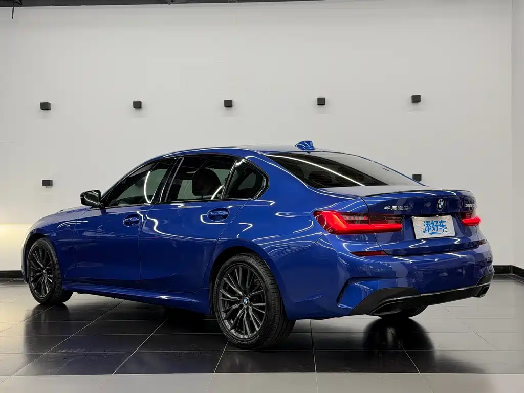 BMW 3 Series 2019 — фото 14