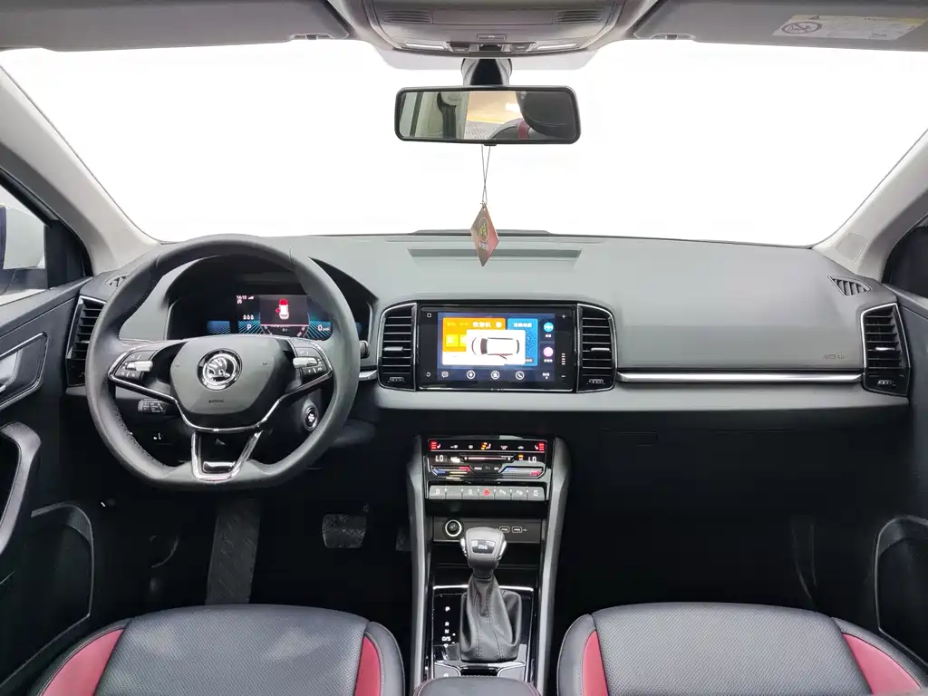 Skoda Karoq 2023 — фото 8
