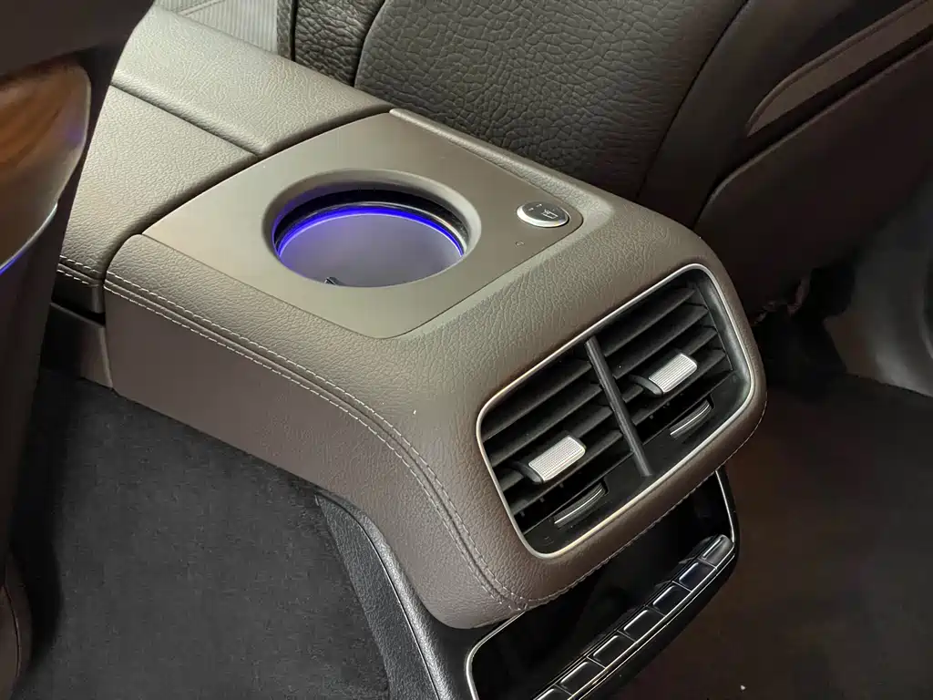 Mercedes-Benz GLS 2023 — фото 19