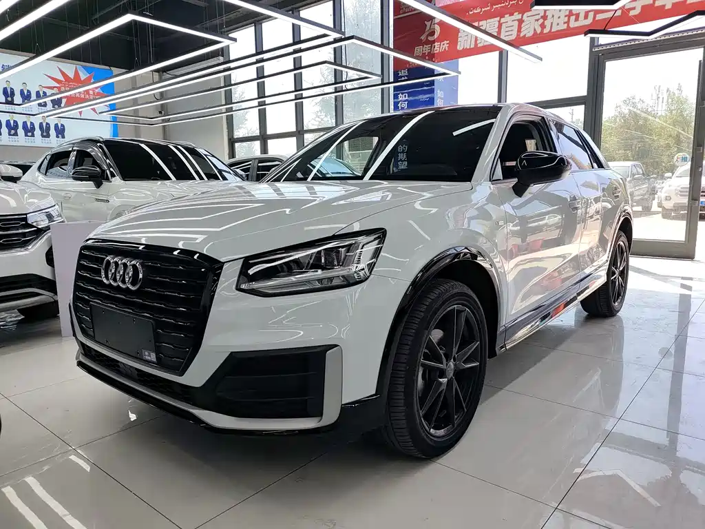 Audi Q2L 2021