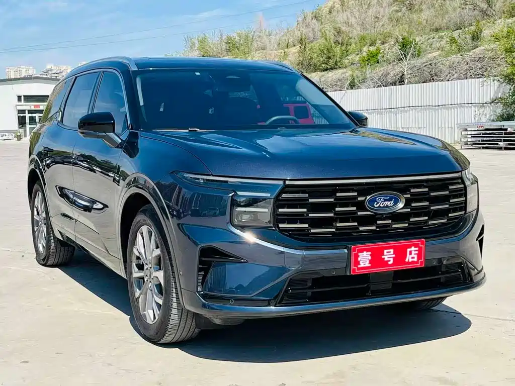 Ford Edge 2023 — фото 3