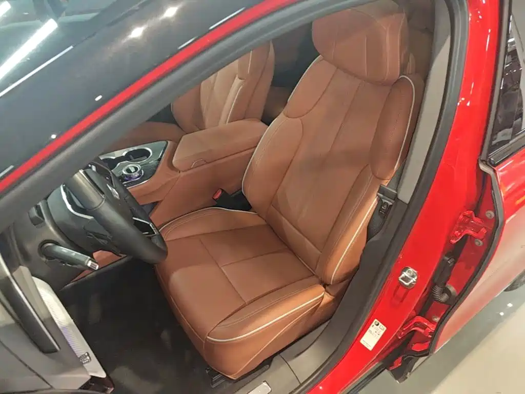 Cadillac IQ Aoge 2024 — фото 11