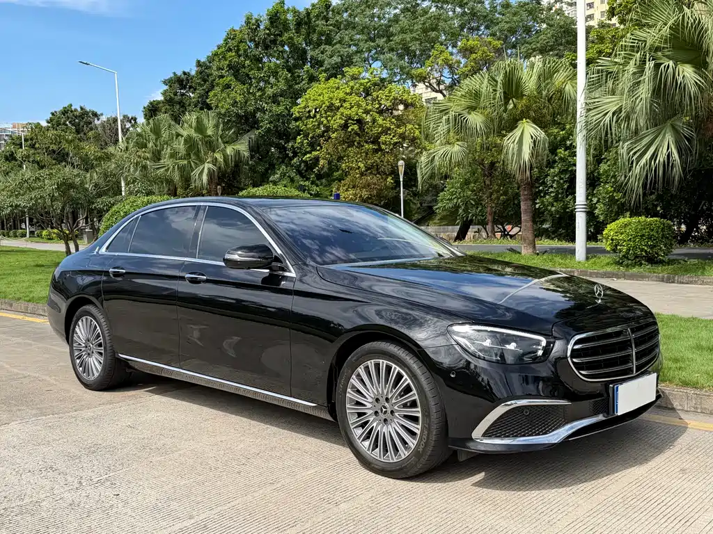 Mercedes-Benz E-Class 2021