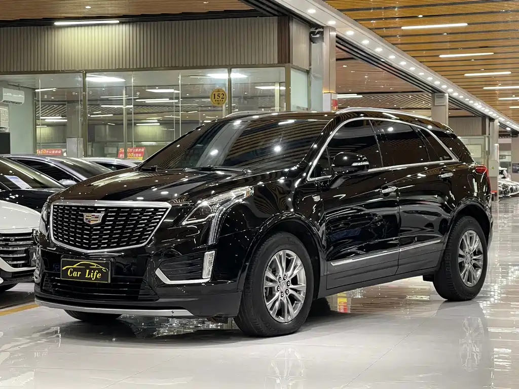 Cadillac XT5 2019 — фото 1