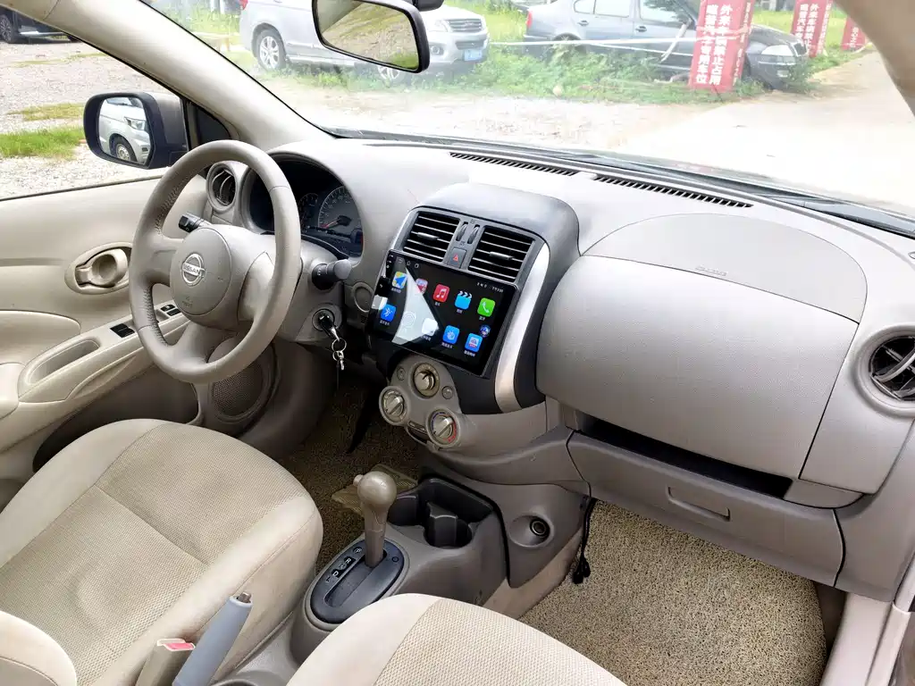 Nissan Sunny 2012 — фото 29