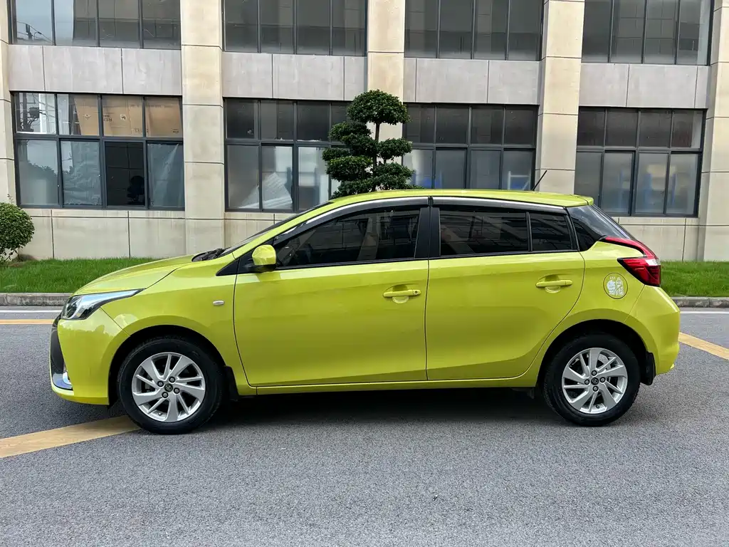 Toyota Yaris L 2017