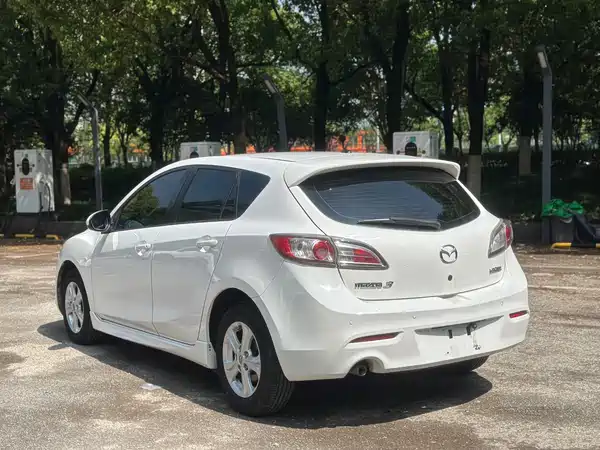 Mazda 3 Xingcheng 2013