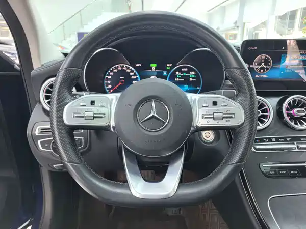 Mercedes-Benz C-Class 2020
