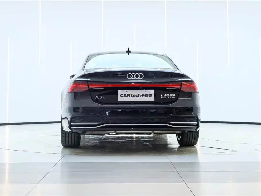 Audi A7L 2024 — фото 6
