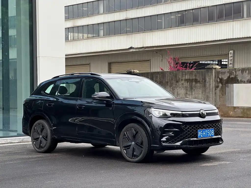 Volkswagen Tiguan L 2024
