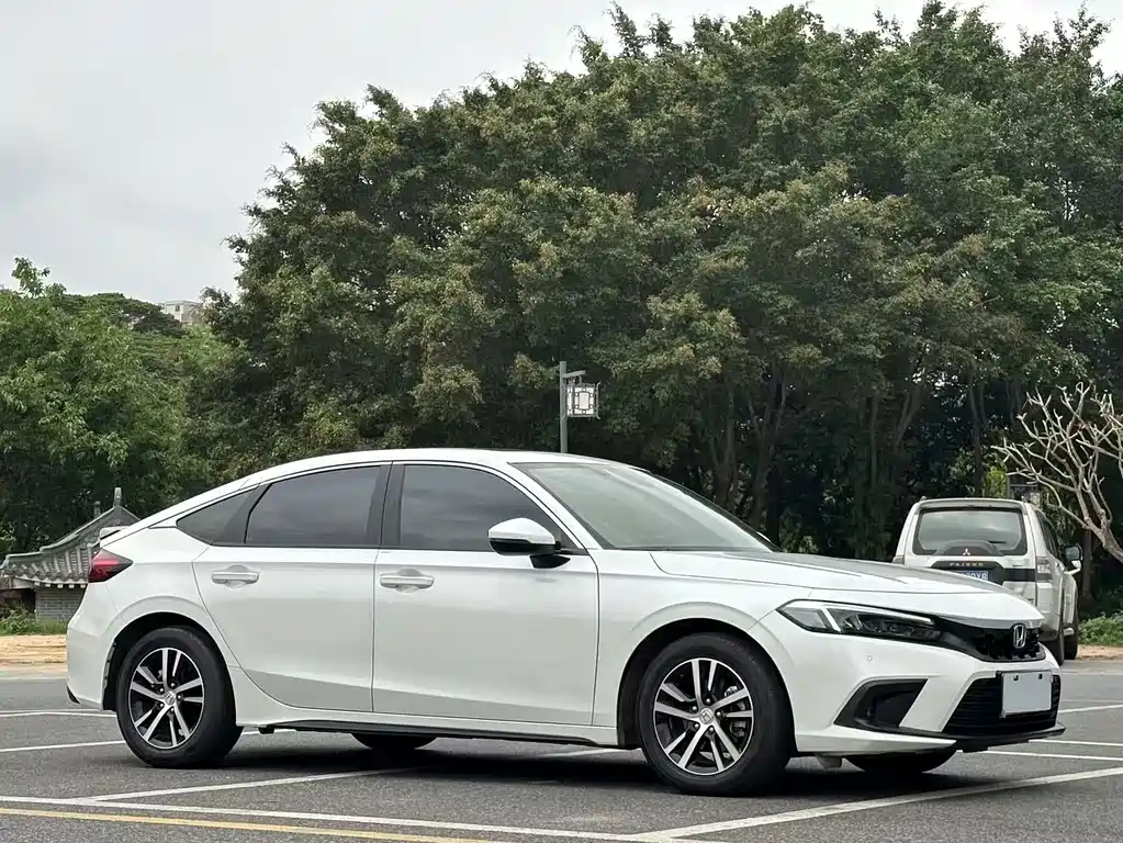 Honda Civic 2025 — фото 3