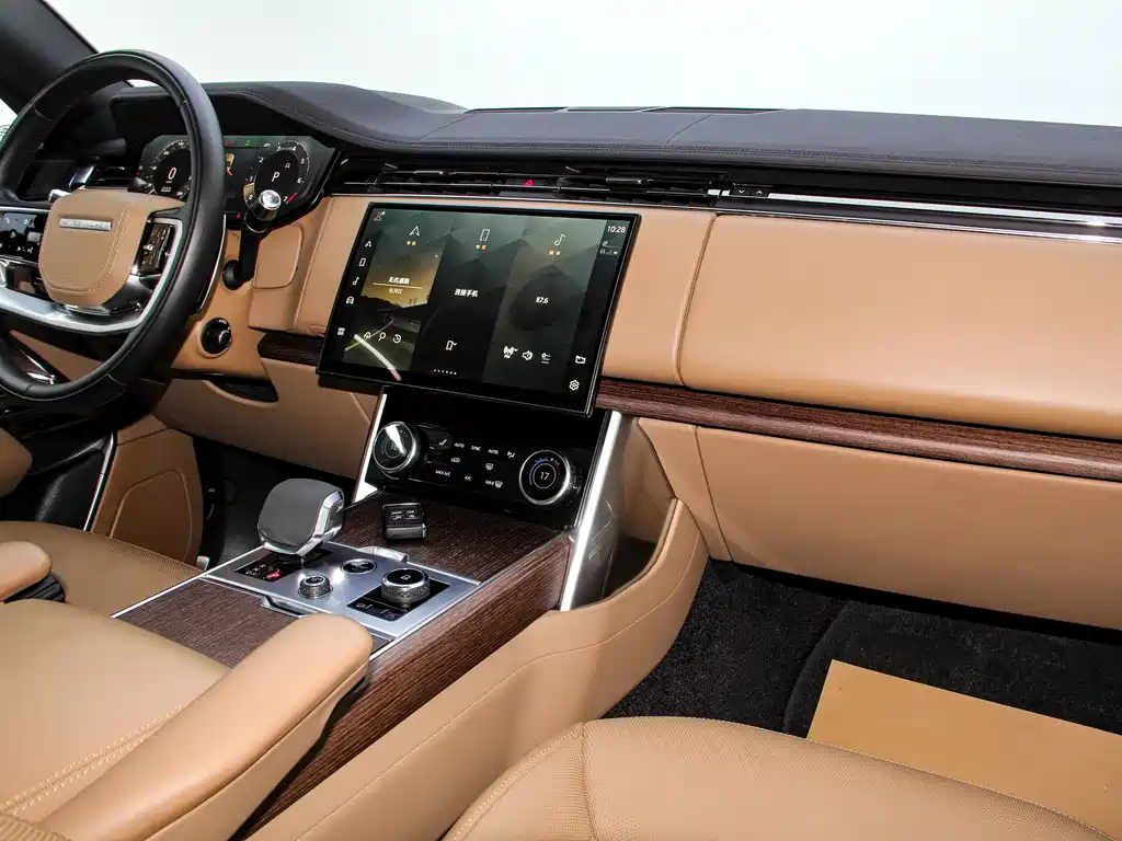 Land Rover Range Rover 2022 — фото 16