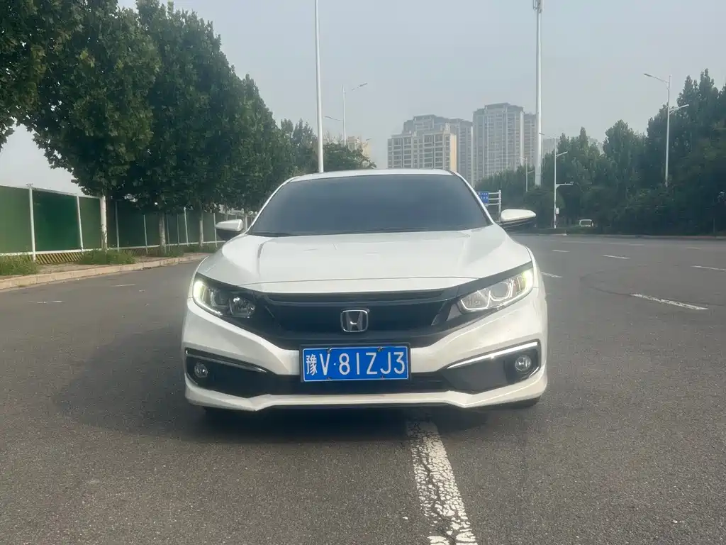 Honda Civic 2019 — фото 1