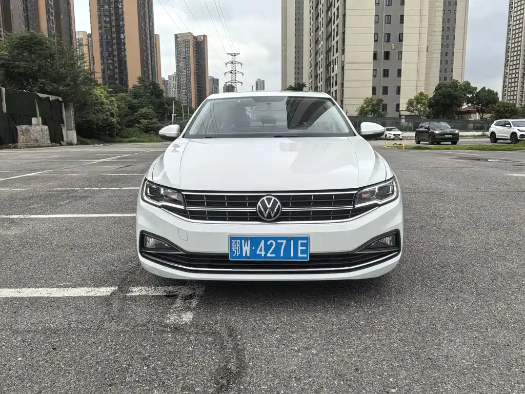 Volkswagen Bora 2023