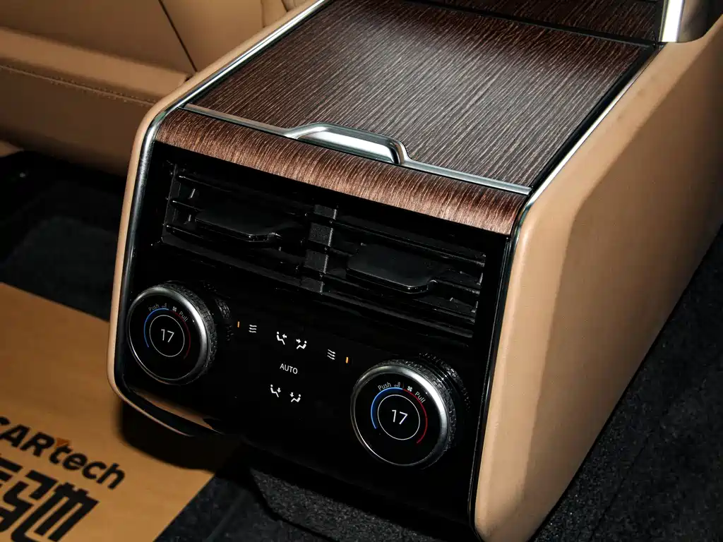 Land Rover Range Rover 2022 — фото 12