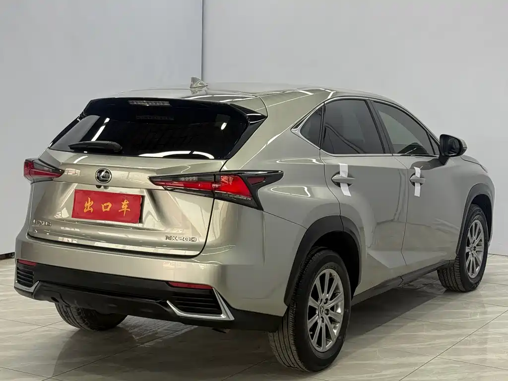 Lexus NX 2021 — фото 4