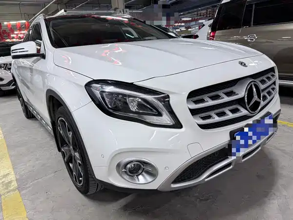 Mercedes-Benz GLA 2017