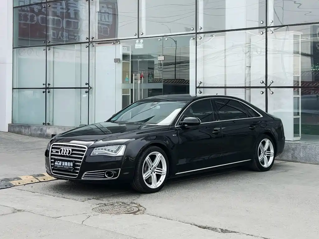 Audi A8 2012