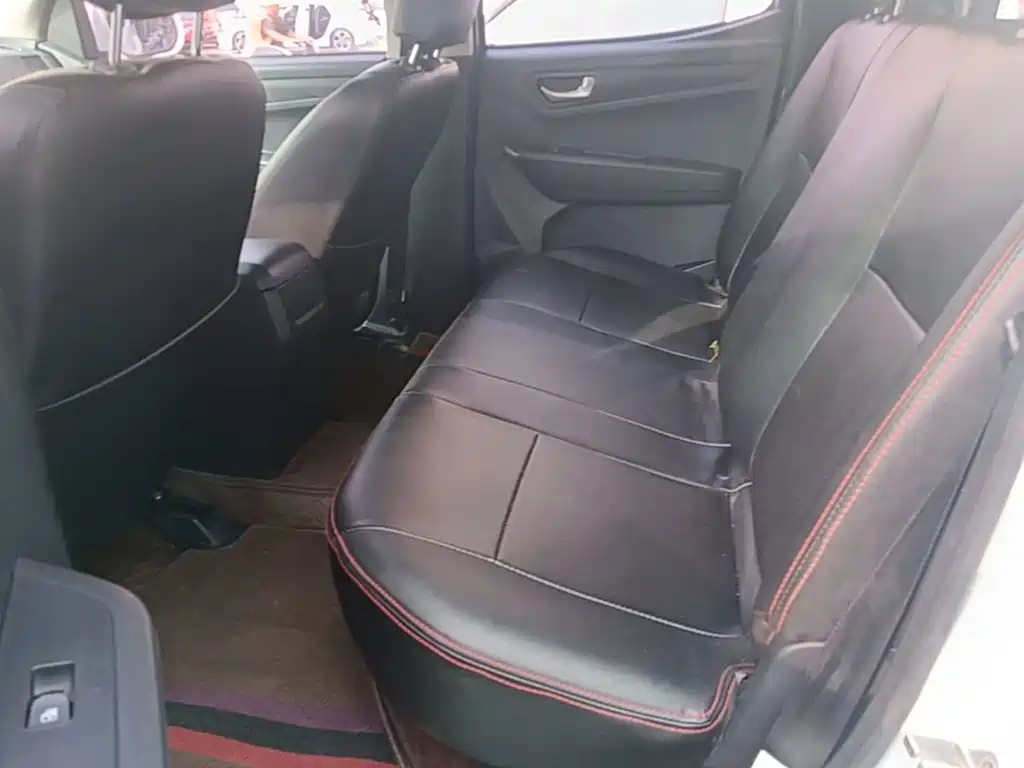 Isuzu RE-MAX Ruimai 2019 — фото 13
