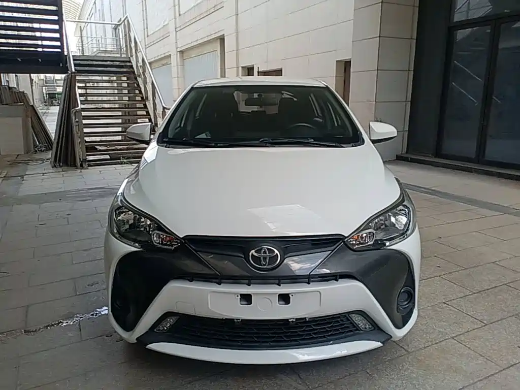 Toyota Yaris L 2016