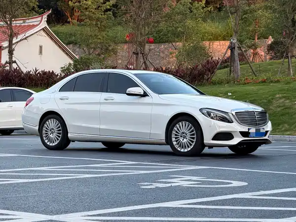 Mercedes-Benz C-Class 2016