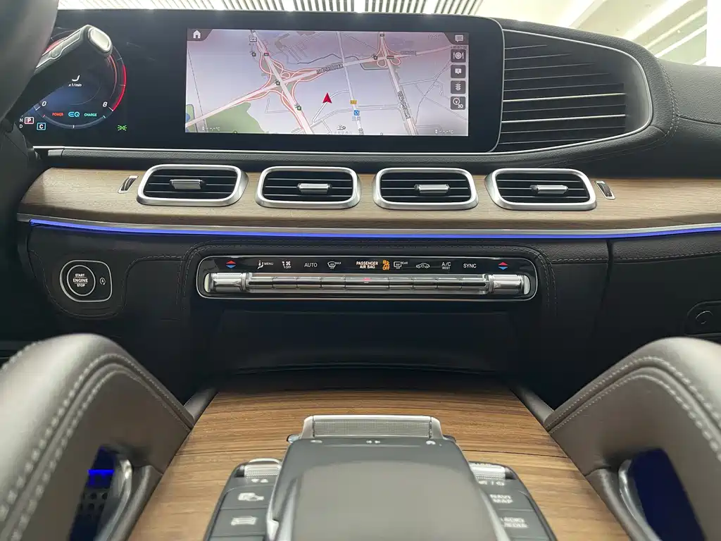 Mercedes-Benz GLS 2023 — фото 16